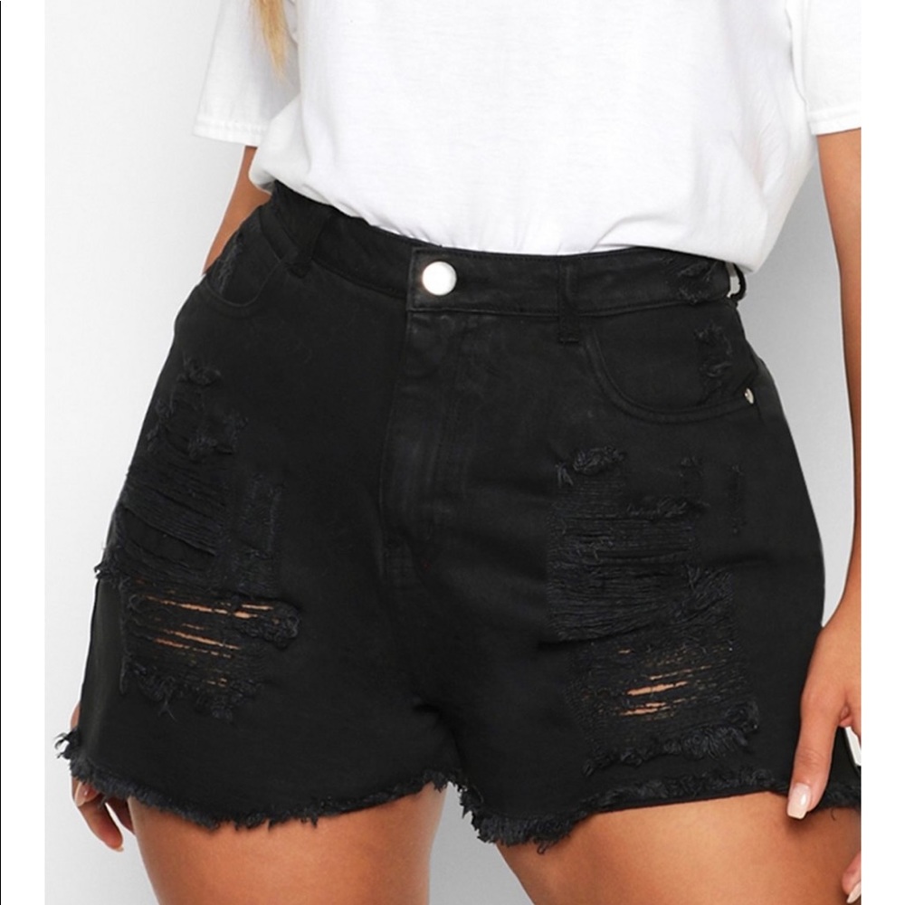 NEVER WORN!! boohoo plus high waisted shorts!